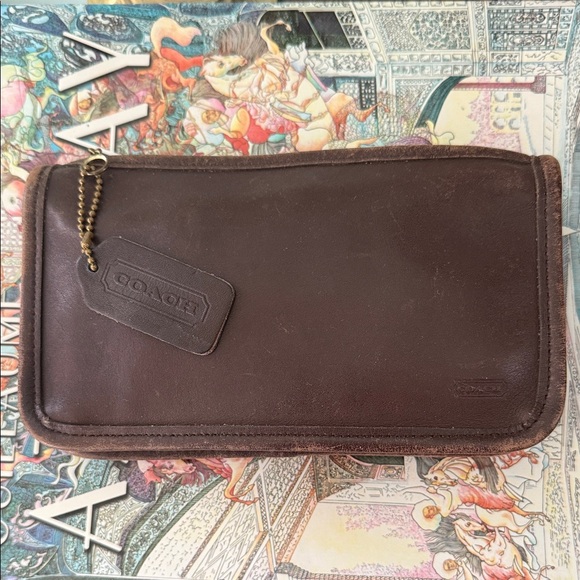 Coach Handbags - Vintage Mahogany Brown Leather Coach Chunky 7165 Cosmetic
Bag Pouch w/ Hangtag